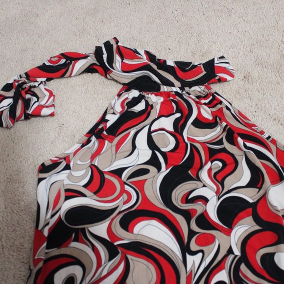 Lots of Love Pullover Halter Top - Picture 3 of 12